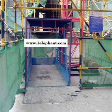 物料升降机双柱单笼货运物料升降机 建筑提升机价格