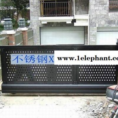悬浮门 推拉门 道闸 停车场识别系统 旗杆 旋转门 伸缩门 玻璃感应门图6