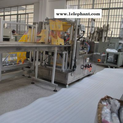 赛诺四边封包装机卧式独立熔喷布口罩包装机图3