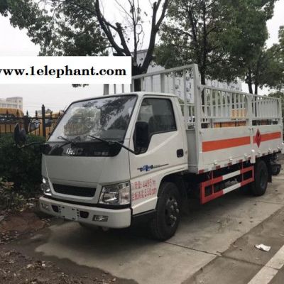 陕西危险品车厂家  氧气瓶运输车报价 价格 配置 参数可电话微信详谈图5