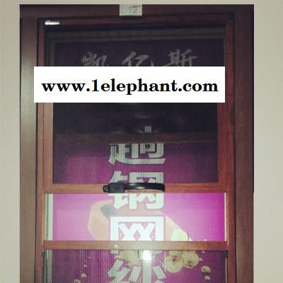 三趟推拉金刚网防盗窗图2