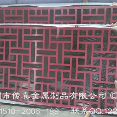 复古金属窗花采用3003铝板或铝管焊接防盗窗花，防火防盗窗花装饰