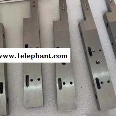 口罩机刀片厂家现货供应口罩机刀片耳带打片机鼻梁配件专用剪刀切片刀具无纺布高速钢  规格齐全图2