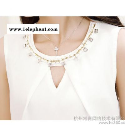 裙套装女 圆领镶钻无袖套头T恤+个性时尚卡通印花半身裙两件套图3