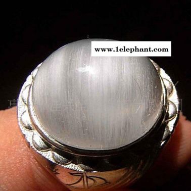 饰品 猫眼石水滴吊坠 椭圆戒面镶嵌 小巧精致 欢迎来样加工