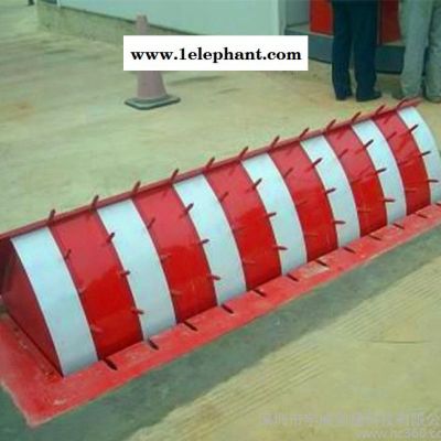 **直销液压翻板路障机图8