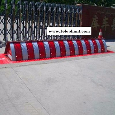 路障机厂家生产销售监狱码头专用液压翻板路障机图2