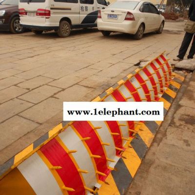 路障机， 挡车器， 路障,翻板路障，液压路障图8