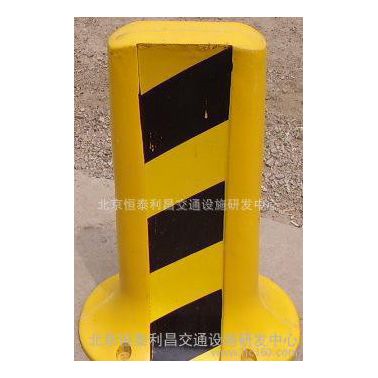 北京地区人行横道专用玻璃钢路障标 隔离路障  隔离柱