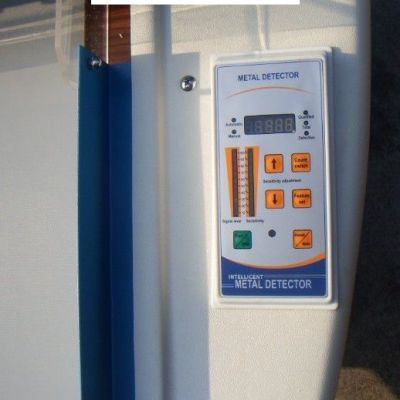 自动输送式检针机 JC-600 全自动输送式检针机，金属探测机，金属探测器，金属检测机，金属检测器，服装检针机，断针探测图2
