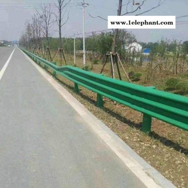 江西南昌新建县公路波形梁护栏板三波护栏板报价
