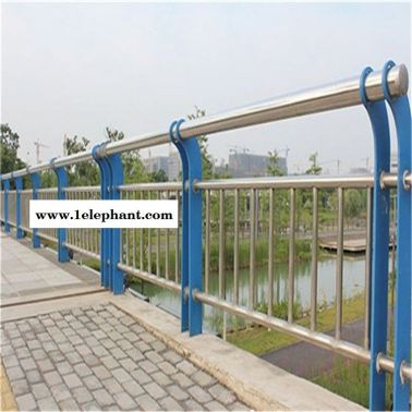 新闻:贵州安顺不锈钢护栏厂家库存量大