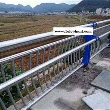 新闻:江苏宿迁304防撞护栏实体厂家