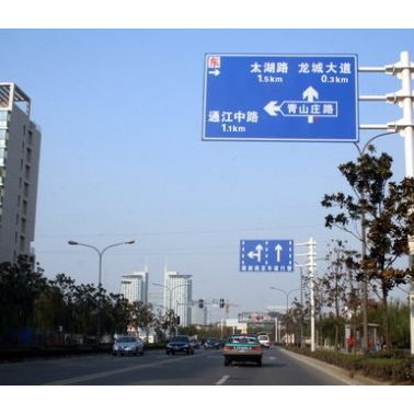 不锈钢监控立杆路口标志杆