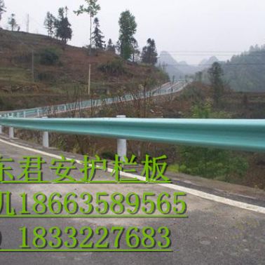 广东韶关仁化县波形梁护栏板三波护栏板厂家批量价