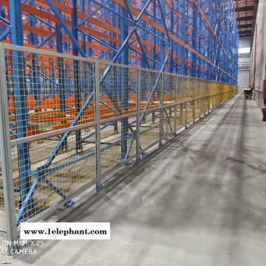 机械手安全围栏铝型材围栏工业防护栏供应厂家青岛科尔福质优价廉