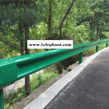江苏扬州波形梁护栏板三波护栏板厂家批量价