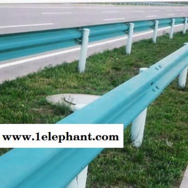 【波形护栏】高速公路防撞护栏 乡村道路防护栏板 波形梁钢护栏