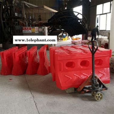 塑料交通水马规格 滚塑水马交通设施 高速公路塑料防撞水马厂家