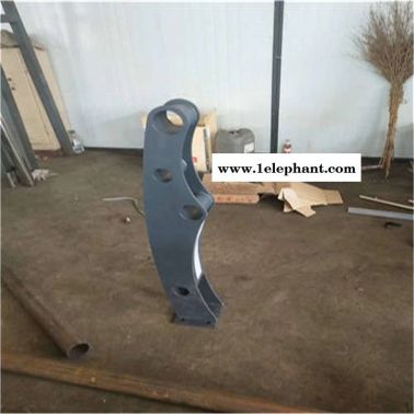 新闻:福州道路交通隔离护栏产品种类齐全