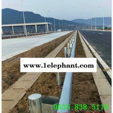 宝鸡市渭滨区公路喷塑波形防撞护栏板厂家直销