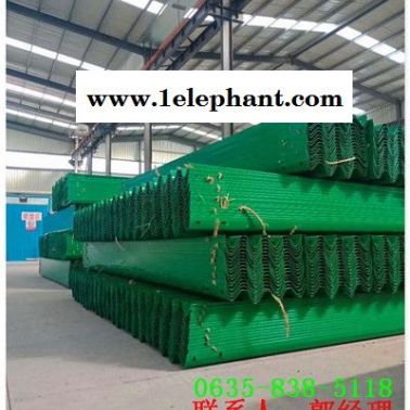 囊谦县三波镀锌高速护栏板工程安装