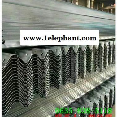 三波喷塑高速护栏板鱼台县厂家