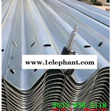 三波喷塑高速护栏板管城回族厂家