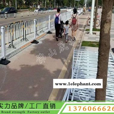韶关道路提升改造工程 市政护栏安装 白色京式栏杆