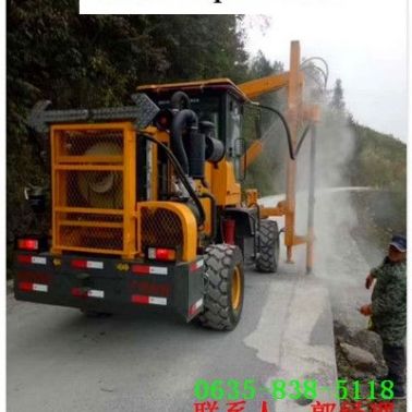 新兴县二波镀锌防撞高速护栏板生产厂家