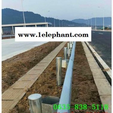 三波镀锌高速护栏板裕华多少钱一米