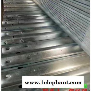 公路喷塑波形防撞护栏板乾安县供应商