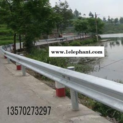 生产波形护栏厂家 江门乡村公路防撞护栏 惠州二级公路波形护栏
