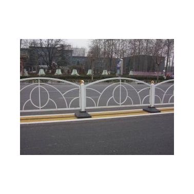新乡信阳喷塑道路交通隔离栏杆 锌钢公路护栏 广告护栏 质量保证