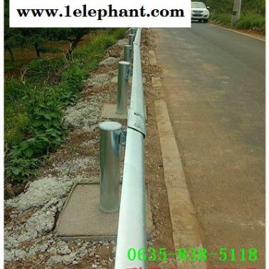 尖山三波喷塑高速护栏板报价报价