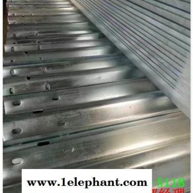 井陉矿高速镀锌护栏板哪家好