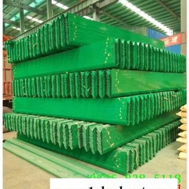 弓长岭区三波喷塑高速护栏板厂家