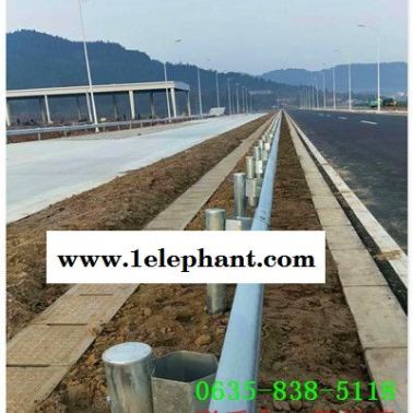 让胡路区公路镀锌波形防撞护栏板多少钱一米