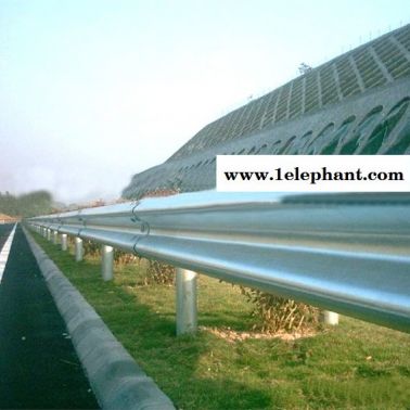 福建武夷市W型防撞护栏多钱一米