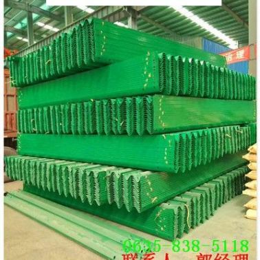 公路镀锌波形防撞护栏板射洪县多少钱一米