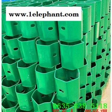 三波喷塑高速护栏板东川多少钱？