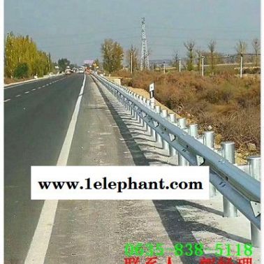 三波喷塑高速护栏板亳州多少钱一米