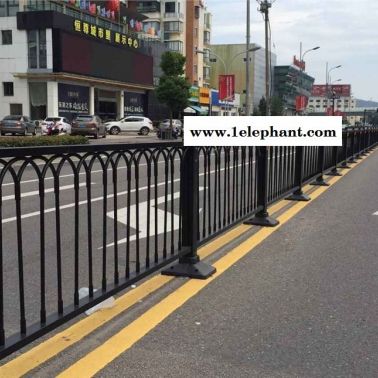 洛阳郑州济源市政道路护栏城市公路隔离栏道路交通护栏小区马路护栏镀锌钢围栏