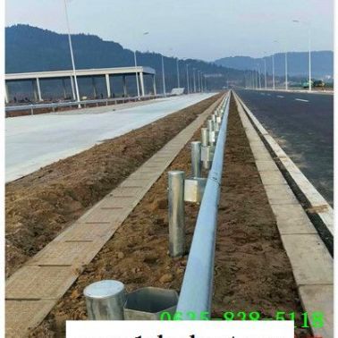 徽州公路喷塑波形防撞护栏板企业