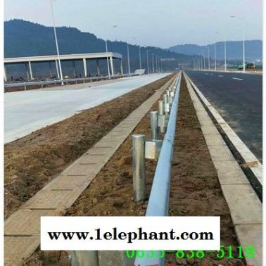马关县公路喷塑波形防撞护栏板企业