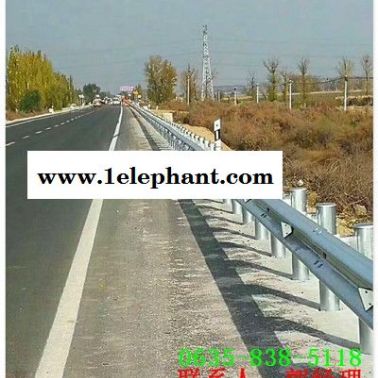 淮南公路镀锌波形防撞护栏板多少钱？