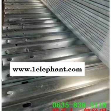 新郑三波喷塑高速护栏板生产厂家