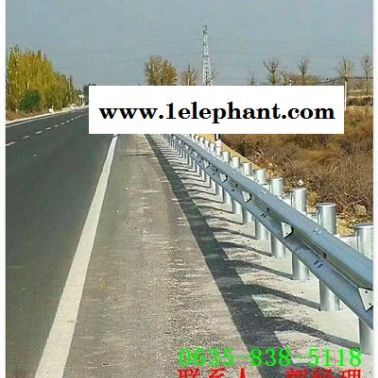 未央区二波喷塑防撞高速护栏板厂家直销