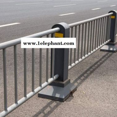 道路护栏,锌钢护栏,铁艺栅栏,PVC塑钢护栏,欧式栅栏--洛阳华文护栏