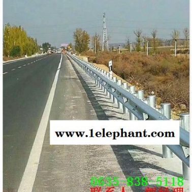师宗县公路喷塑波形防撞护栏板厂家直销